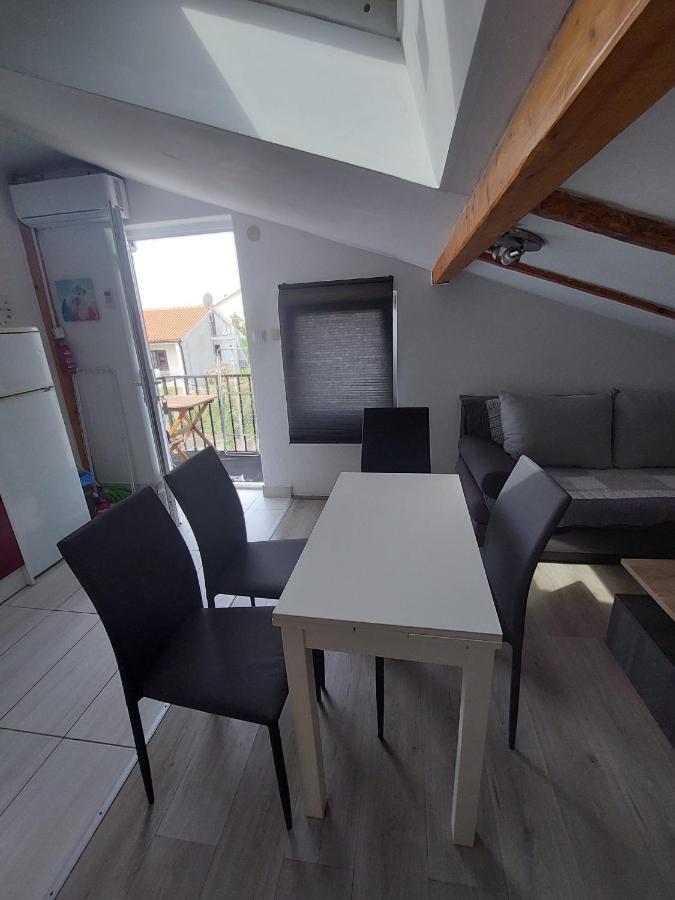 קרק Apartment Ivana מראה חיצוני תמונה