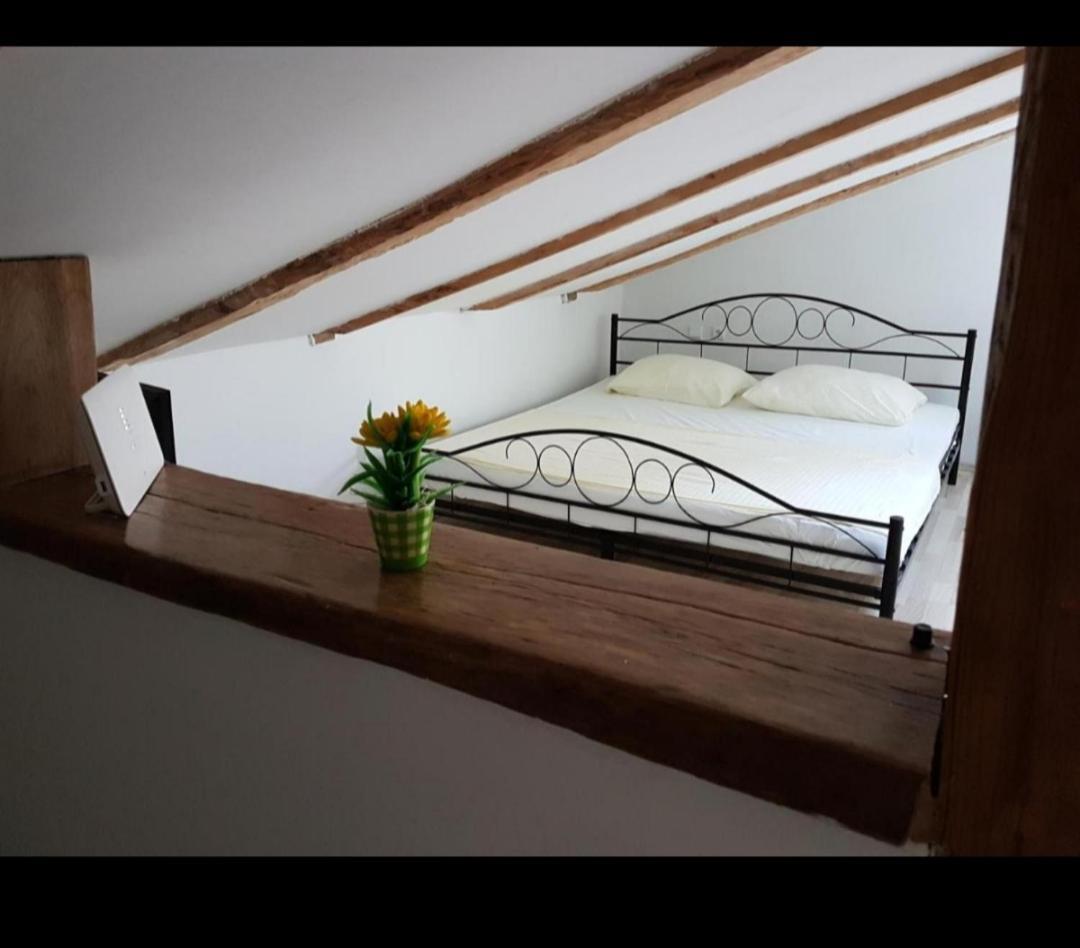 קרק Apartment Ivana מראה חיצוני תמונה