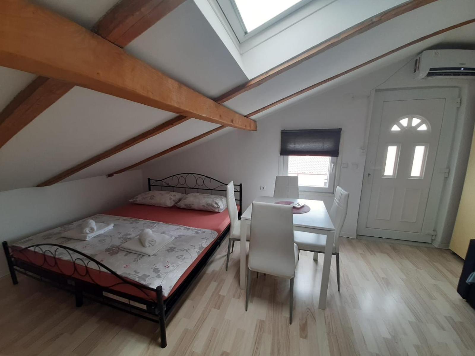 קרק Apartment Ivana חדר תמונה