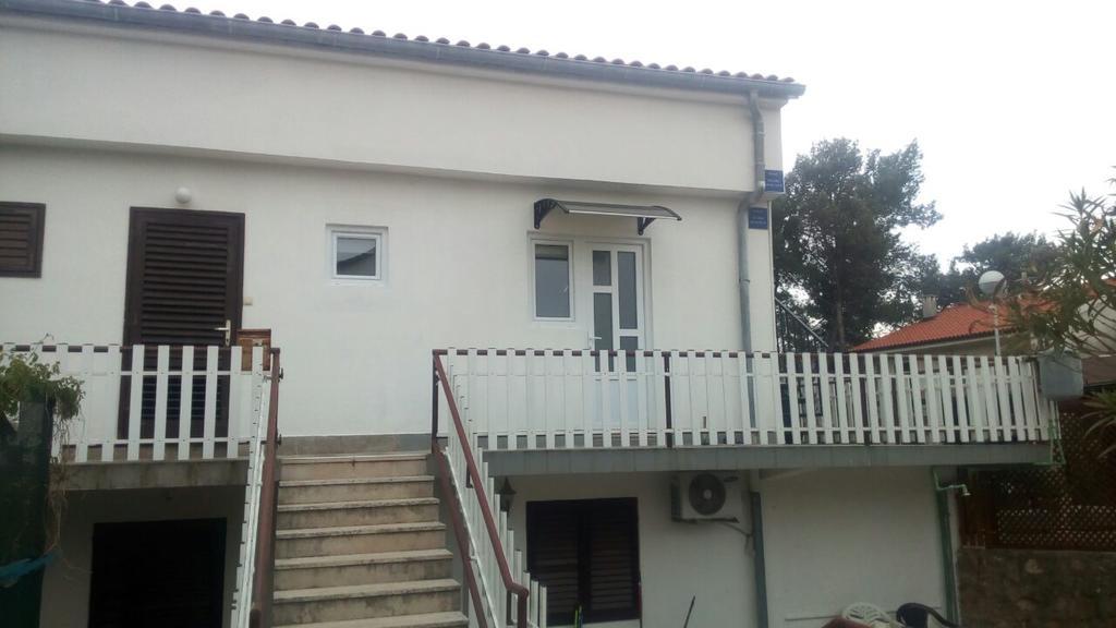 קרק Apartment Ivana מראה חיצוני תמונה